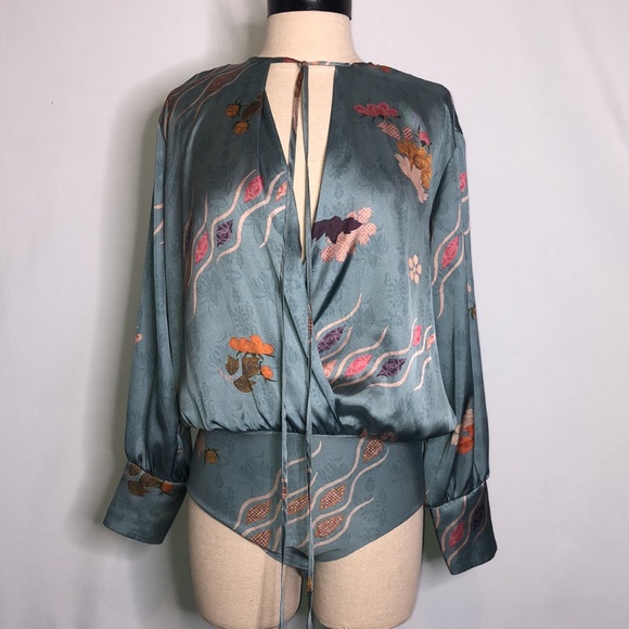 #134 Zara accessories long sleeved teal floral Faux Silk bodysuit Small - Picture 4 of 15